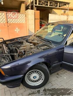 بی ئێم دەبڵیو سیریەس 5